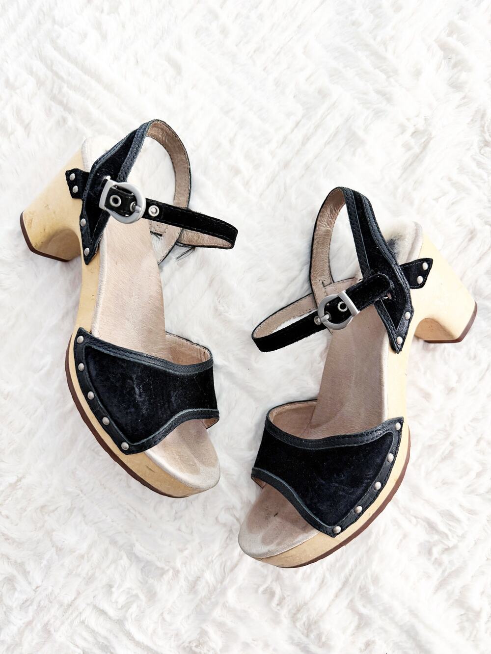 UGG Olania Black Suede Wooden Clog Platform Heeled Sandals Studded Boho Indie
